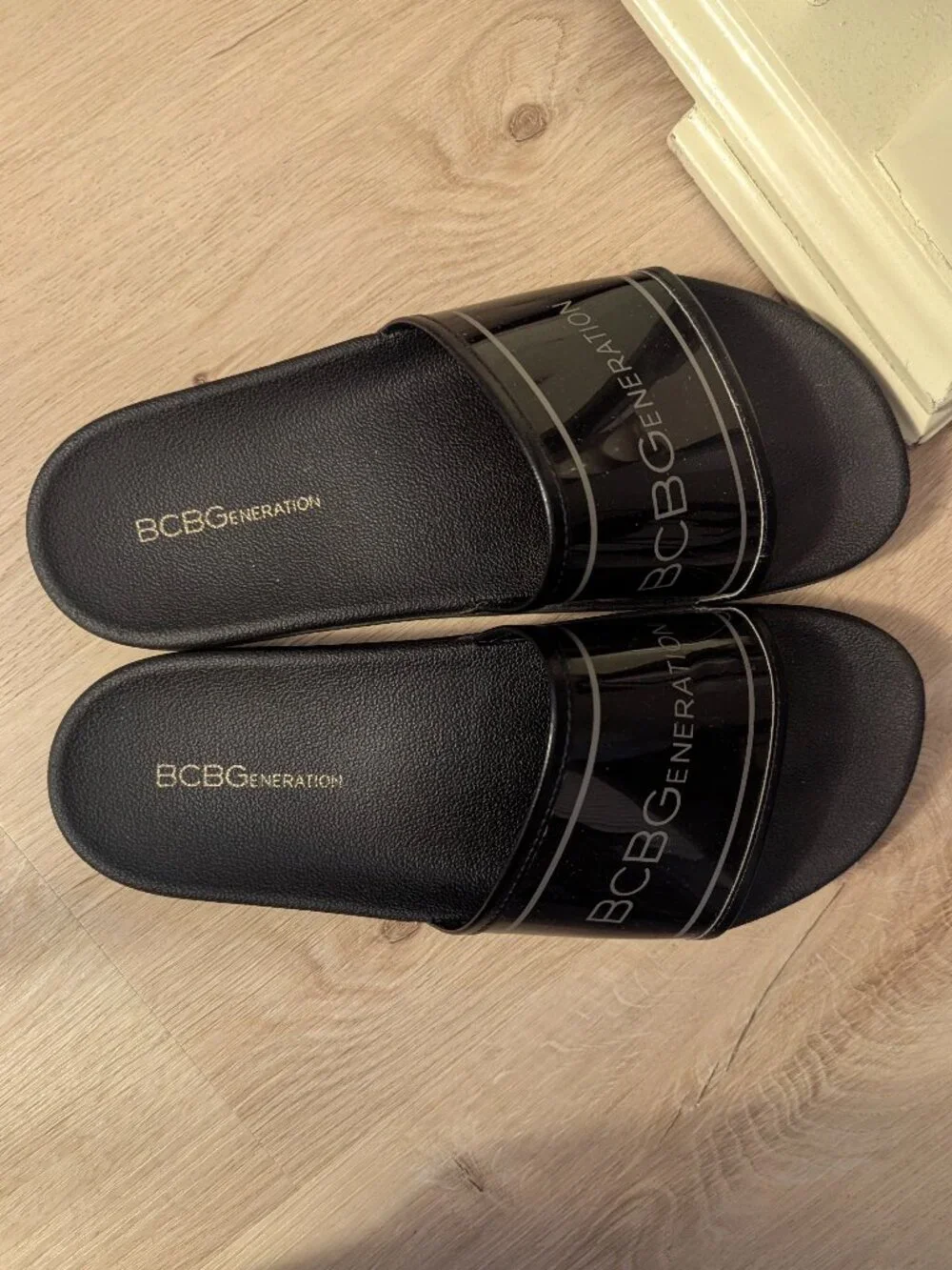 BCBGENERATION Slides